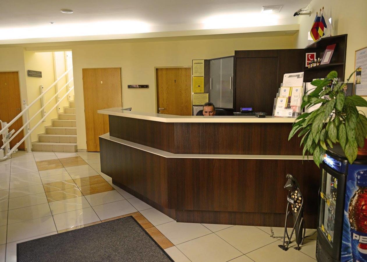 Hotel Clavis Lučenec エクステリア 写真